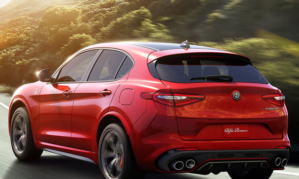 Alfa Romeo Stelvio Quadrifoglio (2016)